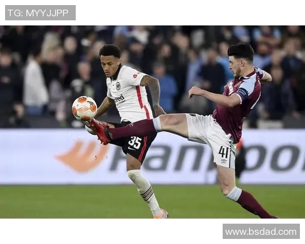 国王杯精彩对决国米3-0莱比锡战术解析与绝杀瞬间回顾 国王杯精彩对决国米3-0莱比锡战术解析与绝杀瞬间回顾