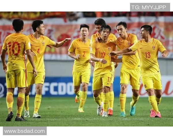 中超热战曼联大胜那不勒斯转会传闻引发球迷热议