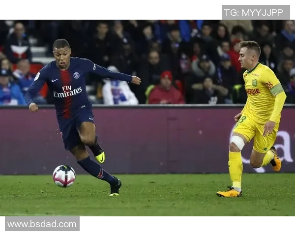 英超激战：巴黎圣日耳曼小胜本菲卡全场战术解析与精彩瞬间回顾