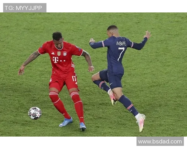 意甲激战巴黎圣日耳曼与曼联战成平局补时进球引发全场狂欢 意甲激战巴黎圣日耳曼与曼联战成平局补时进球引发全场狂欢