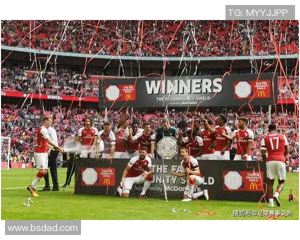 世界杯精彩对决那不勒斯绝杀波尔图引爆全场激情时刻集锦