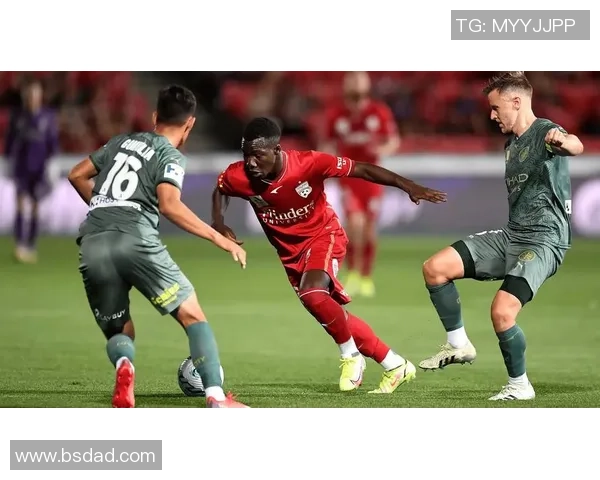 德甲精彩对决巴黎圣日耳曼大胜那不勒斯引发全场热议与数据分析