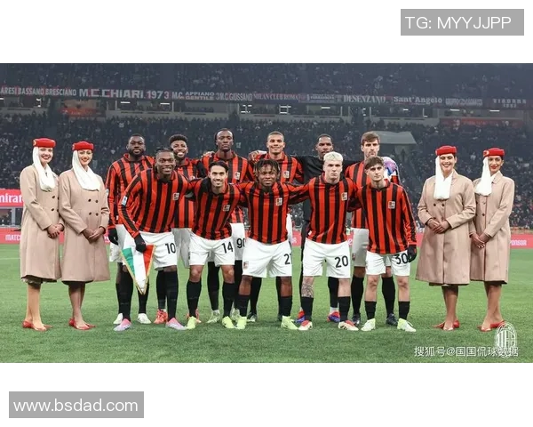 意甲焦点战巴萨与曼联握手言和乌龙球引发全场热议与转会传闻